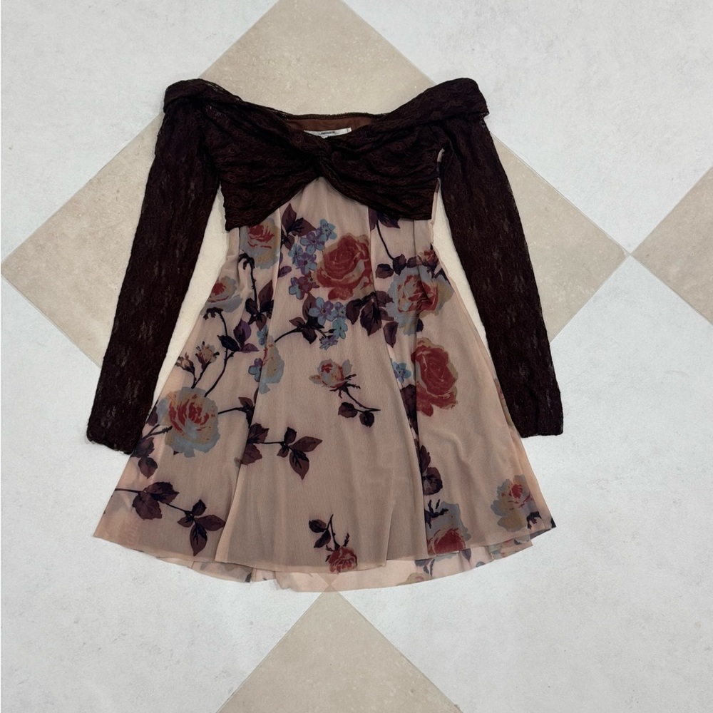 ❤️SOLD❤️ Kimchi Blue Floral Off-Shoulder Dress with Brown Lace